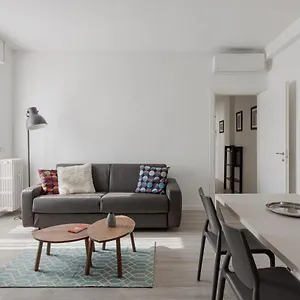 Amazing 2 Bedrooms Apt - Yellow Line Apartment