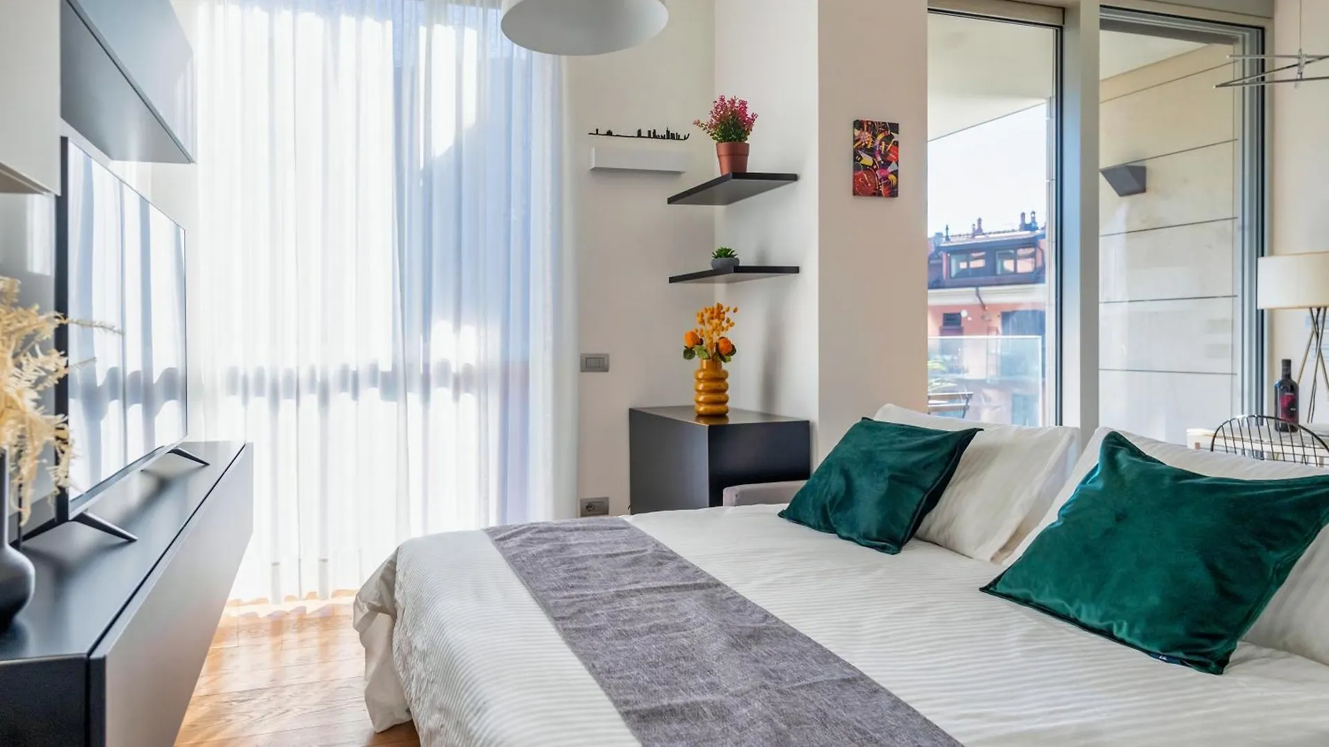 Corso Como - Luxury Apartment With View Terrace Milan