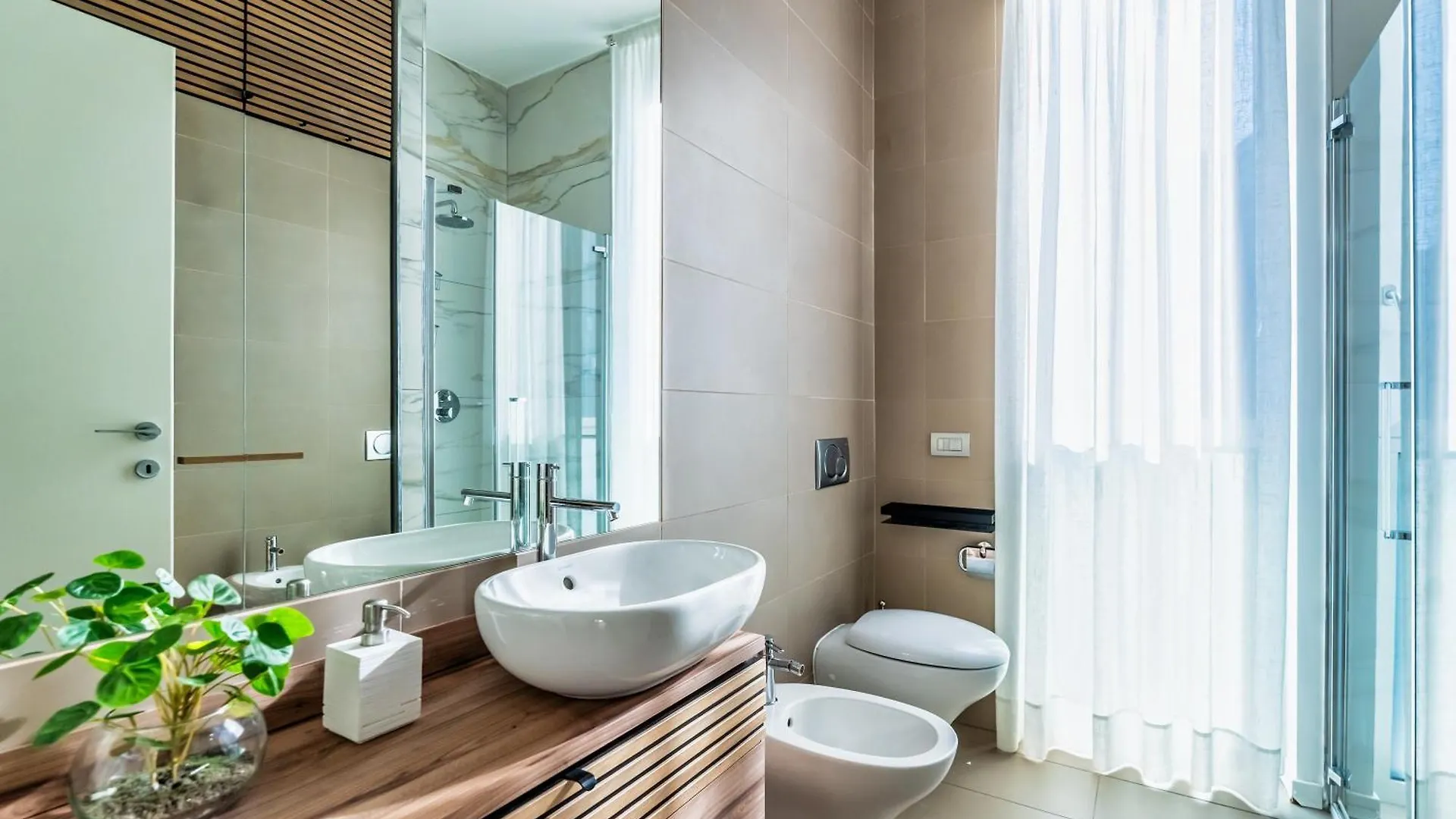 Corso Como - Luxury Apartment With View Terrace Milan